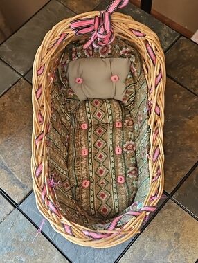 Small Wicker Doll Basket. 90s